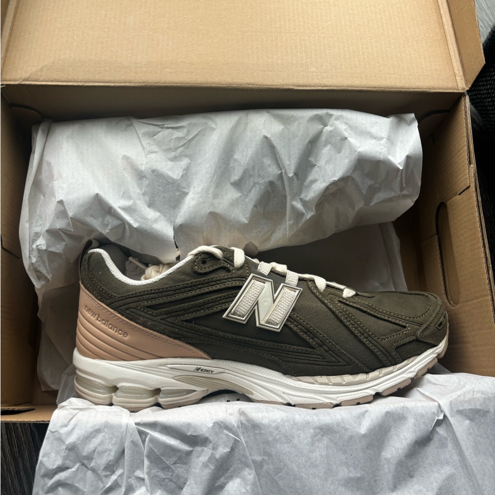 New balance 1906F Green/Beige size 11.5